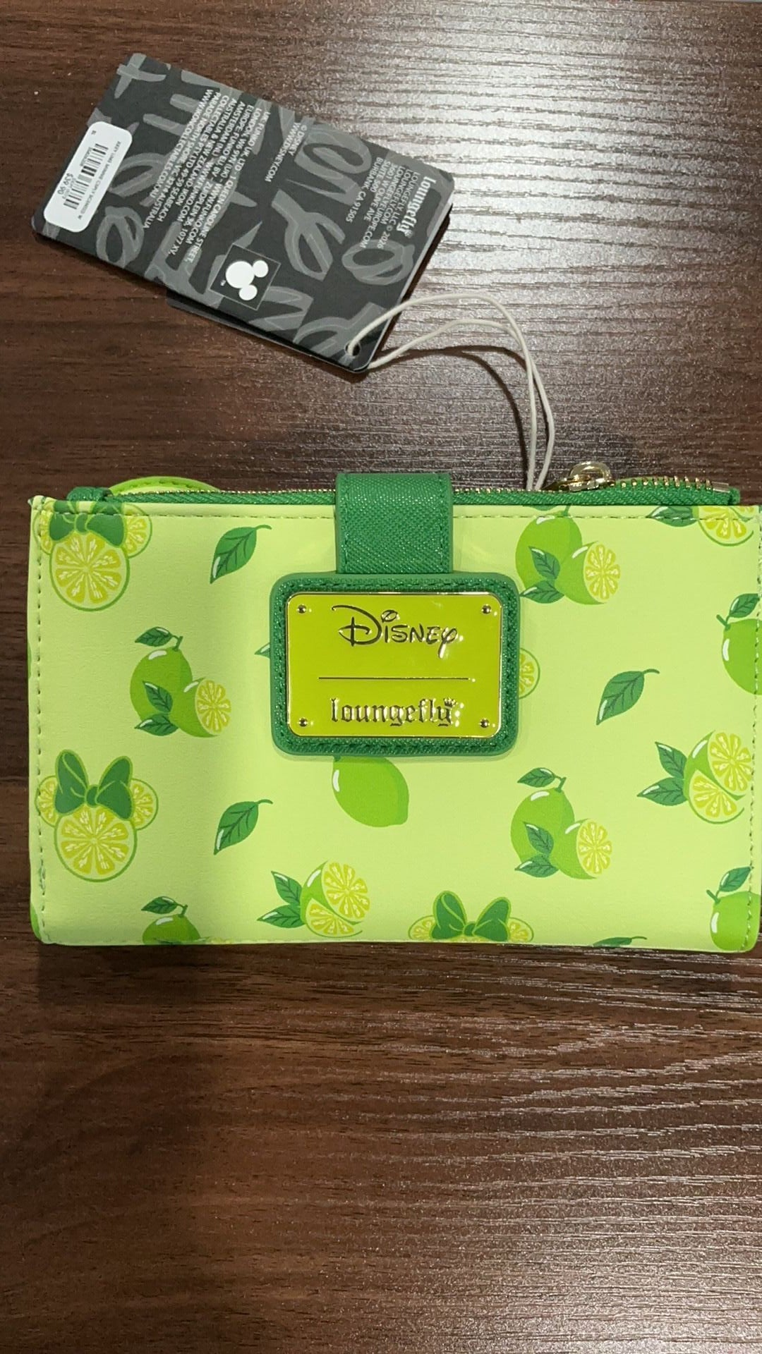 Key lime Minnie wallet NWT