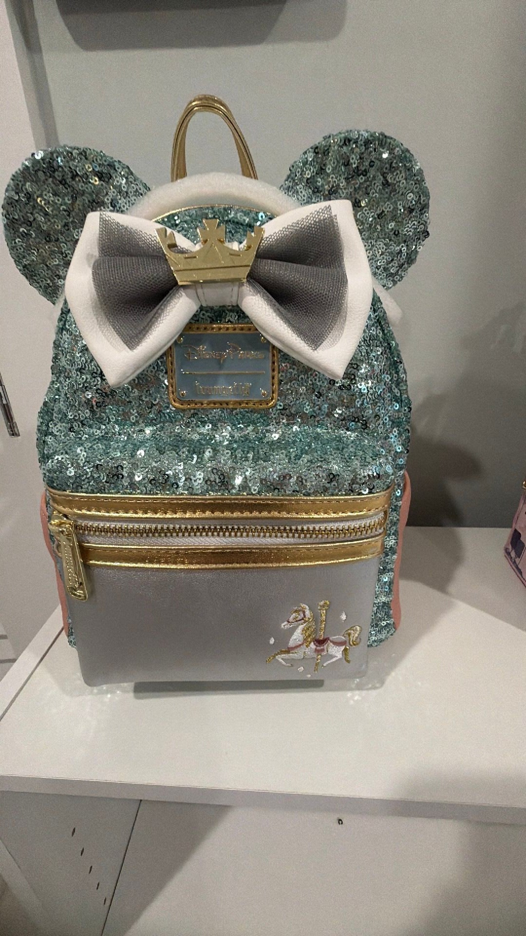 MMA Minnie backpack NWT