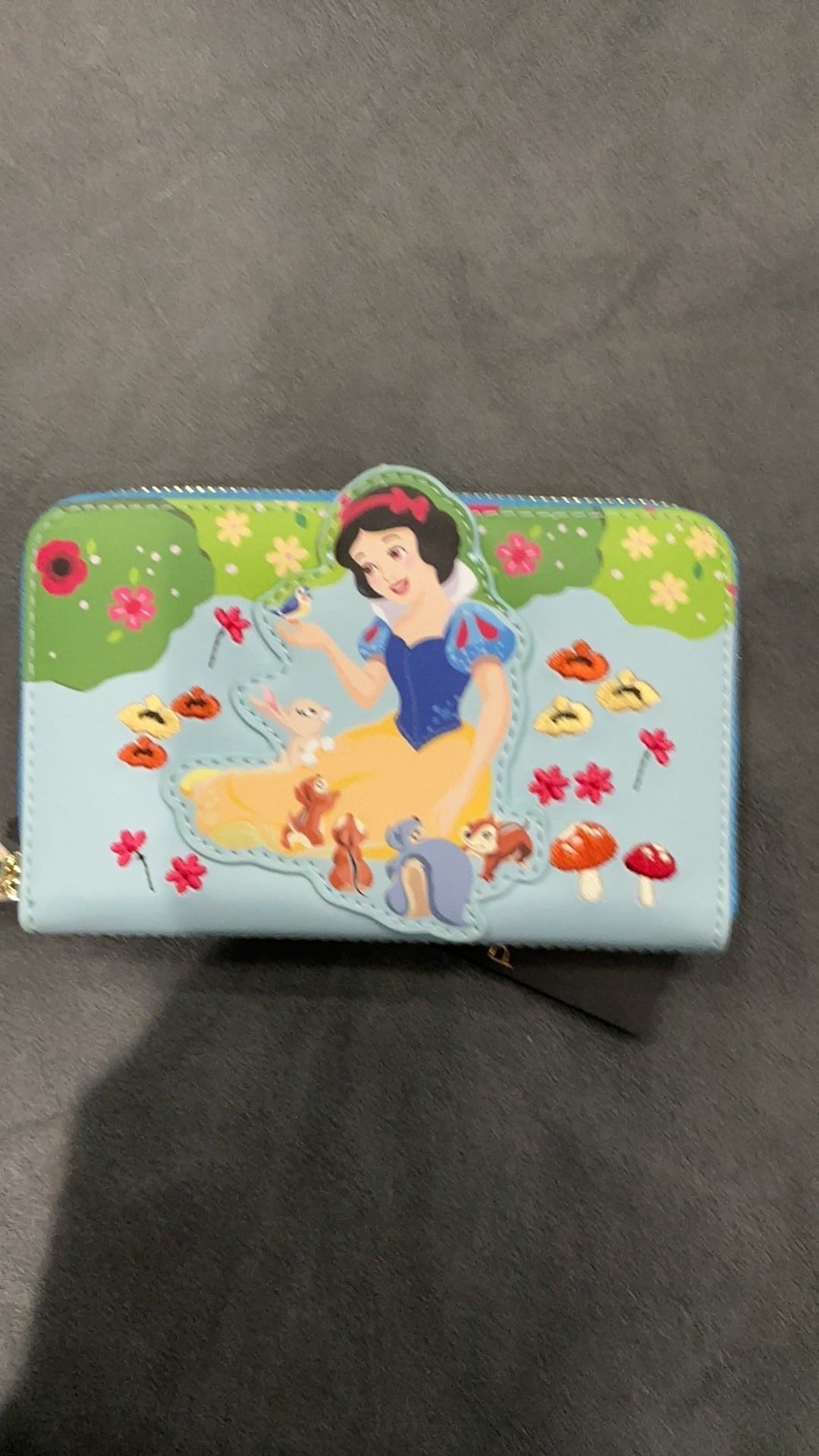 Snow White wallet NWT