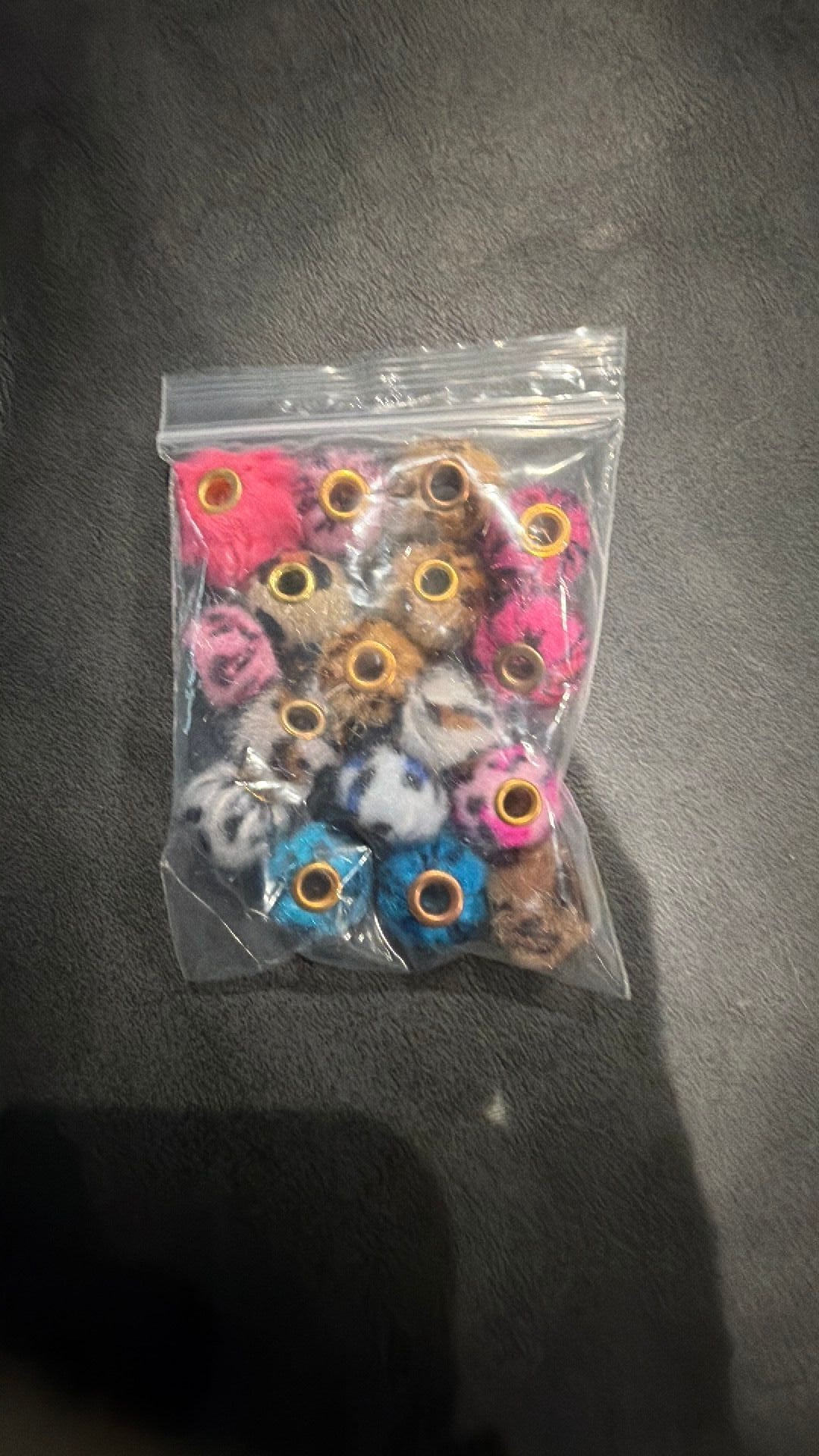 Fuzzy spacers
