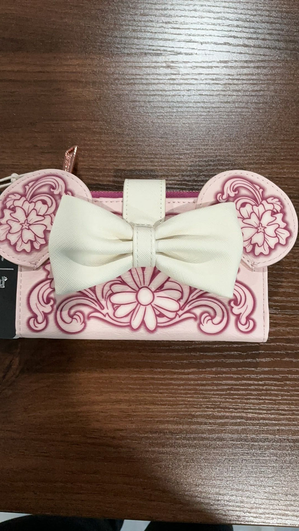 Minnie Mouse wallet NWT