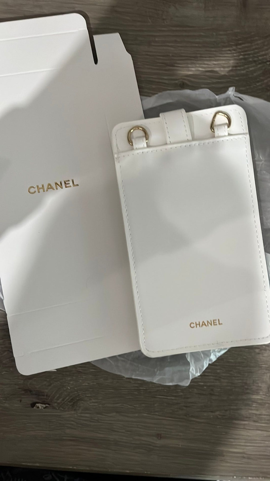 Chanel phone bag New with box