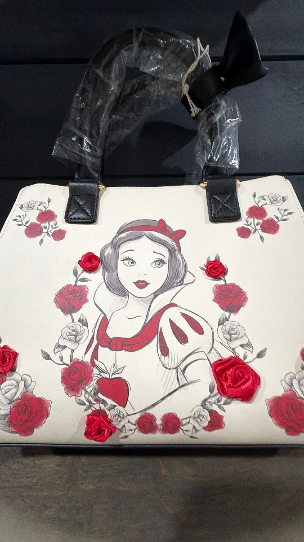 Snow White tote NWT