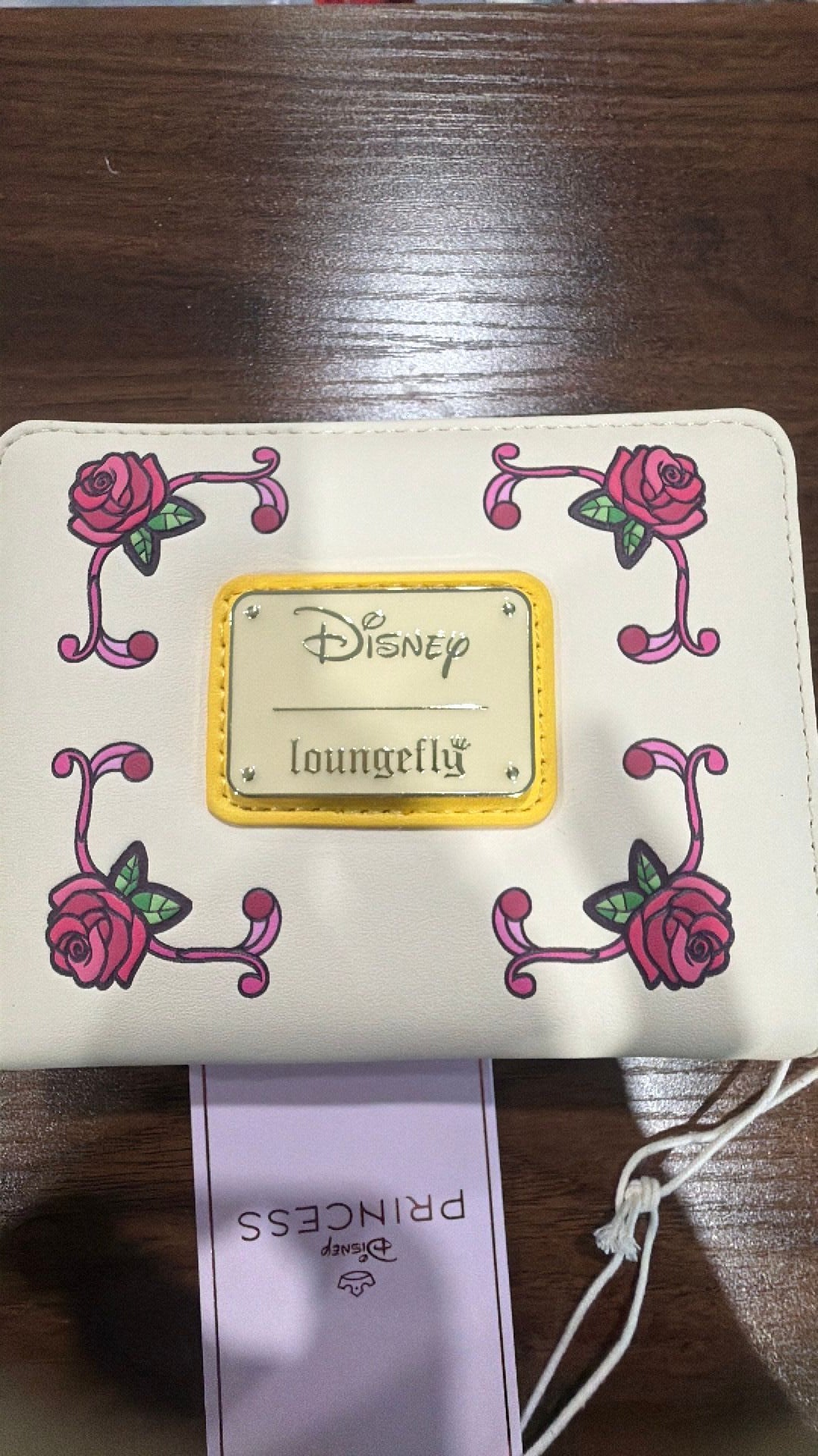 Belle wallet NWT