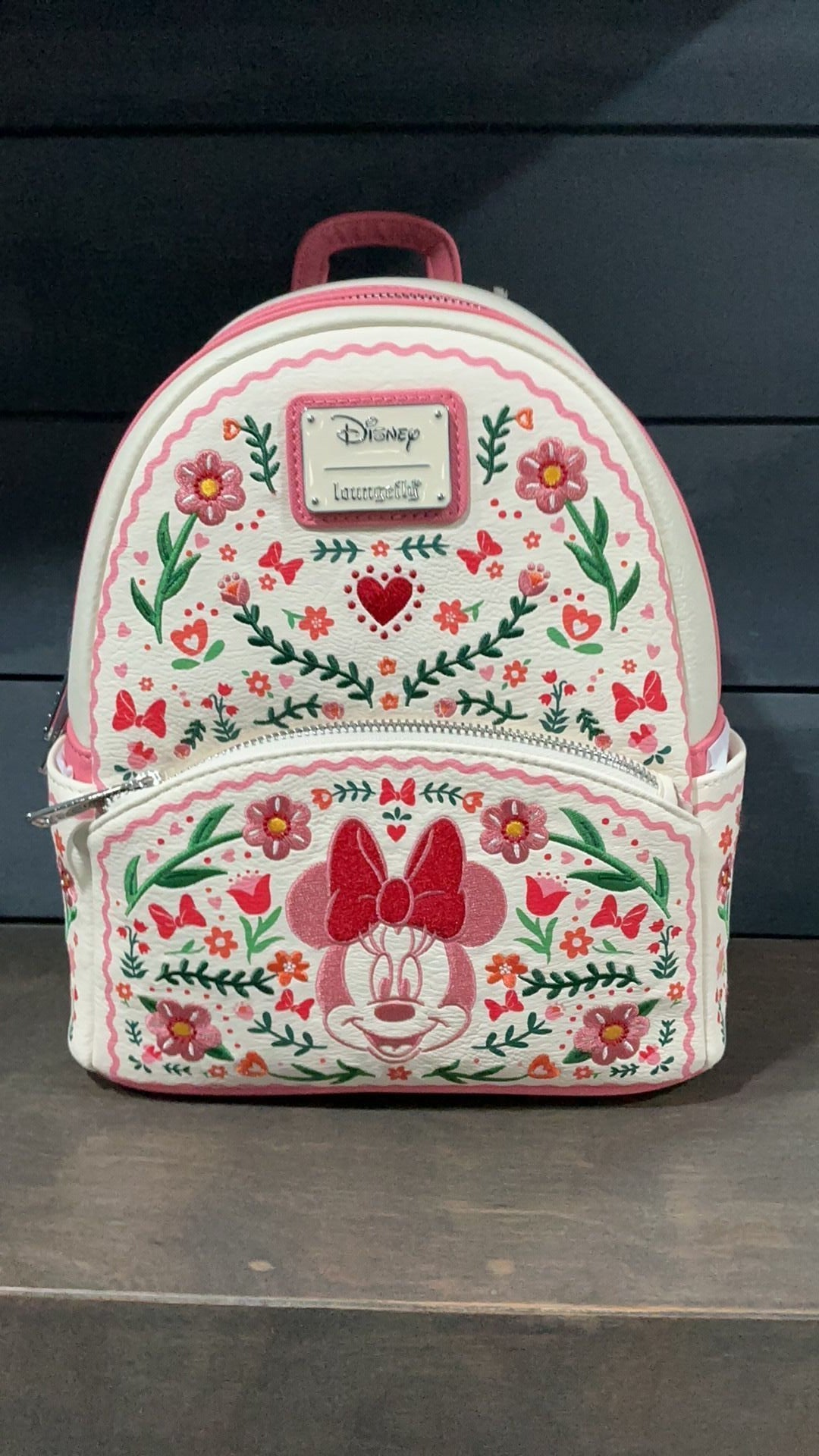 Minnie Mouse backpack NWT