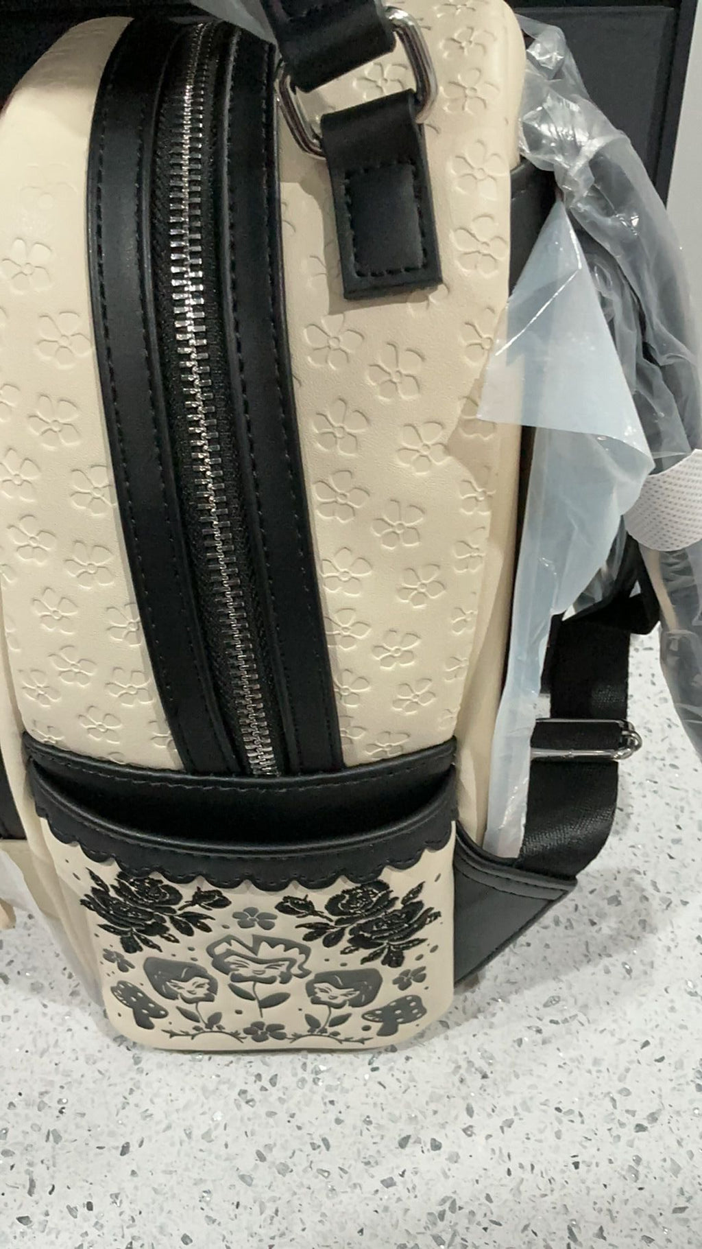 Alice backpack NWT