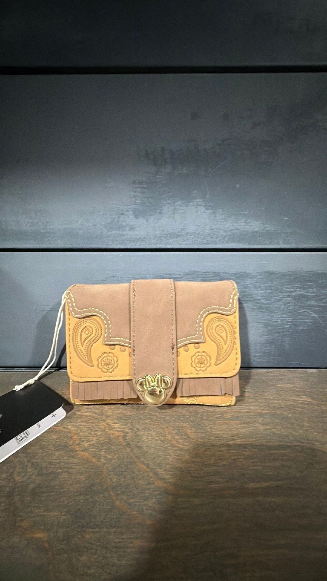 Minnie wallet NWT