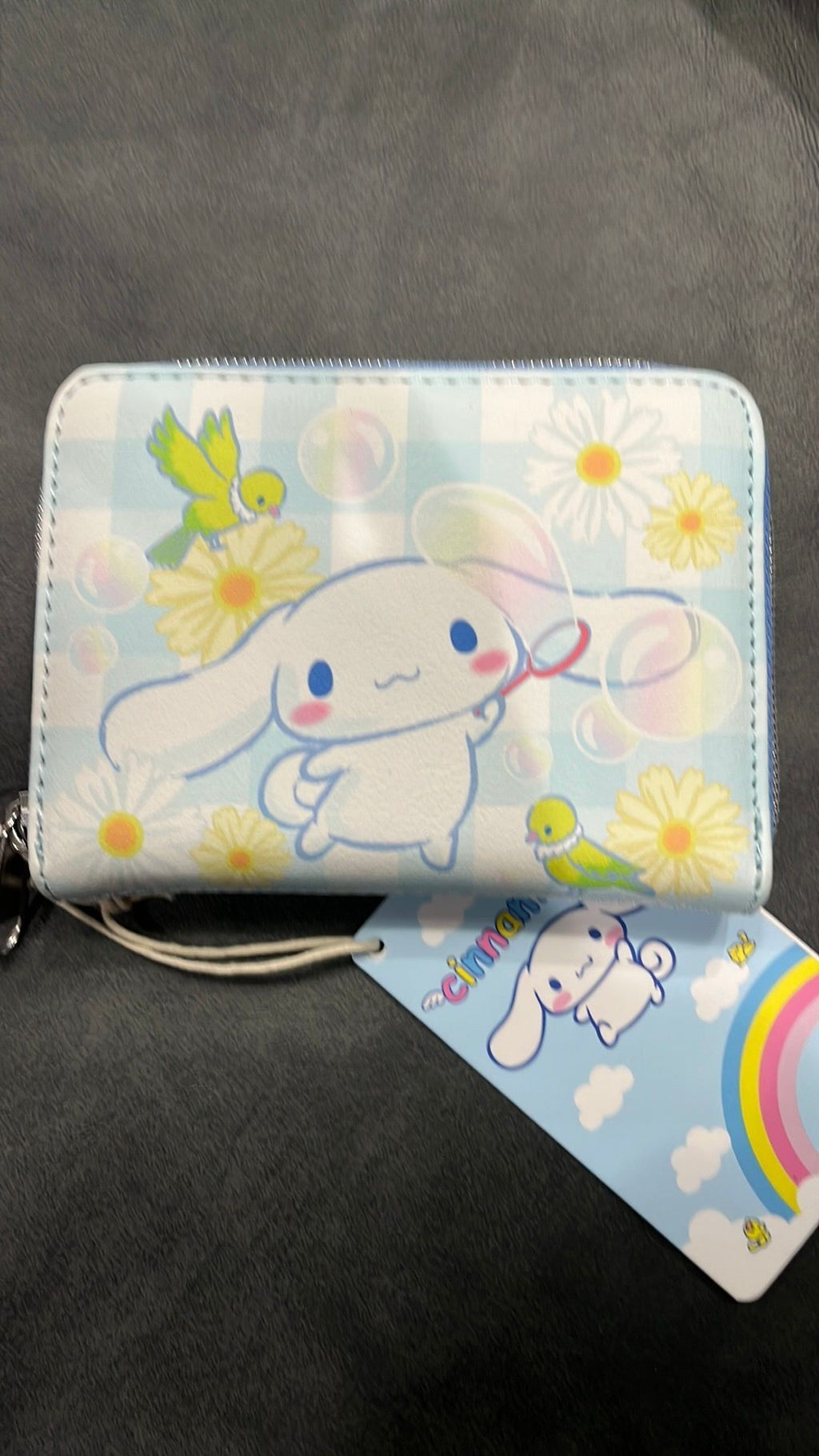 Cinnamon roll wallet NWT