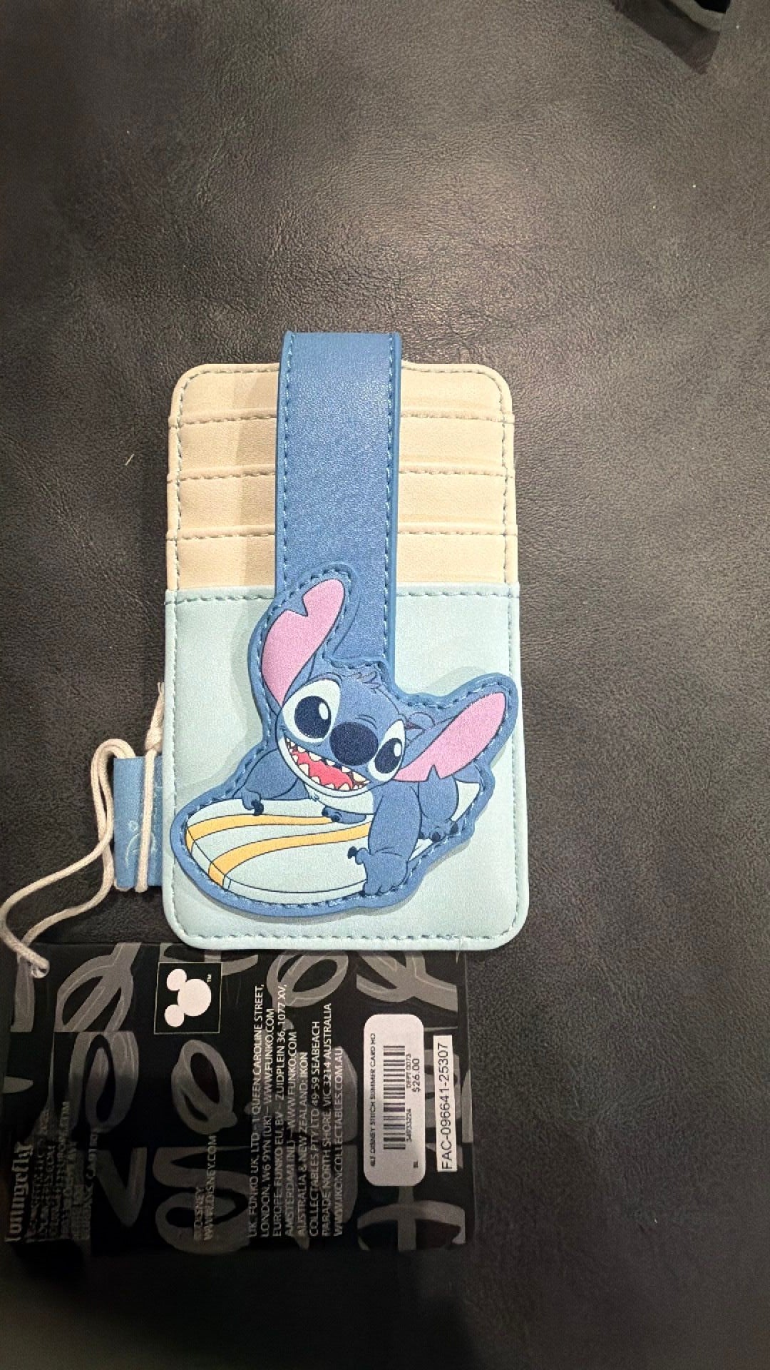 Stitch card holder  NWT