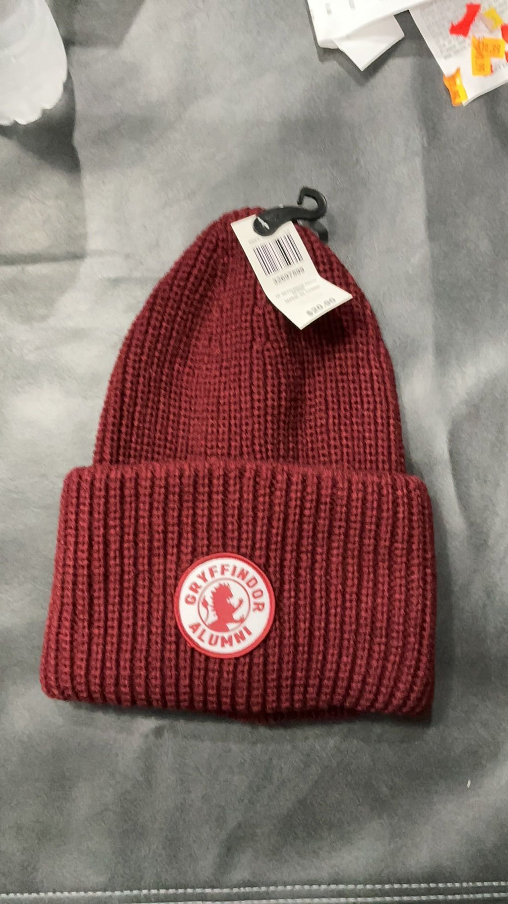 Gryffindor adult  beanie NWT