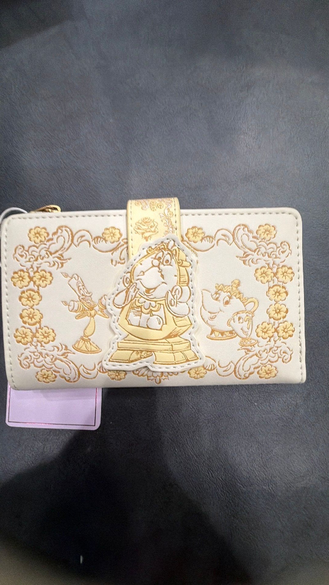 Belle wallet NWT