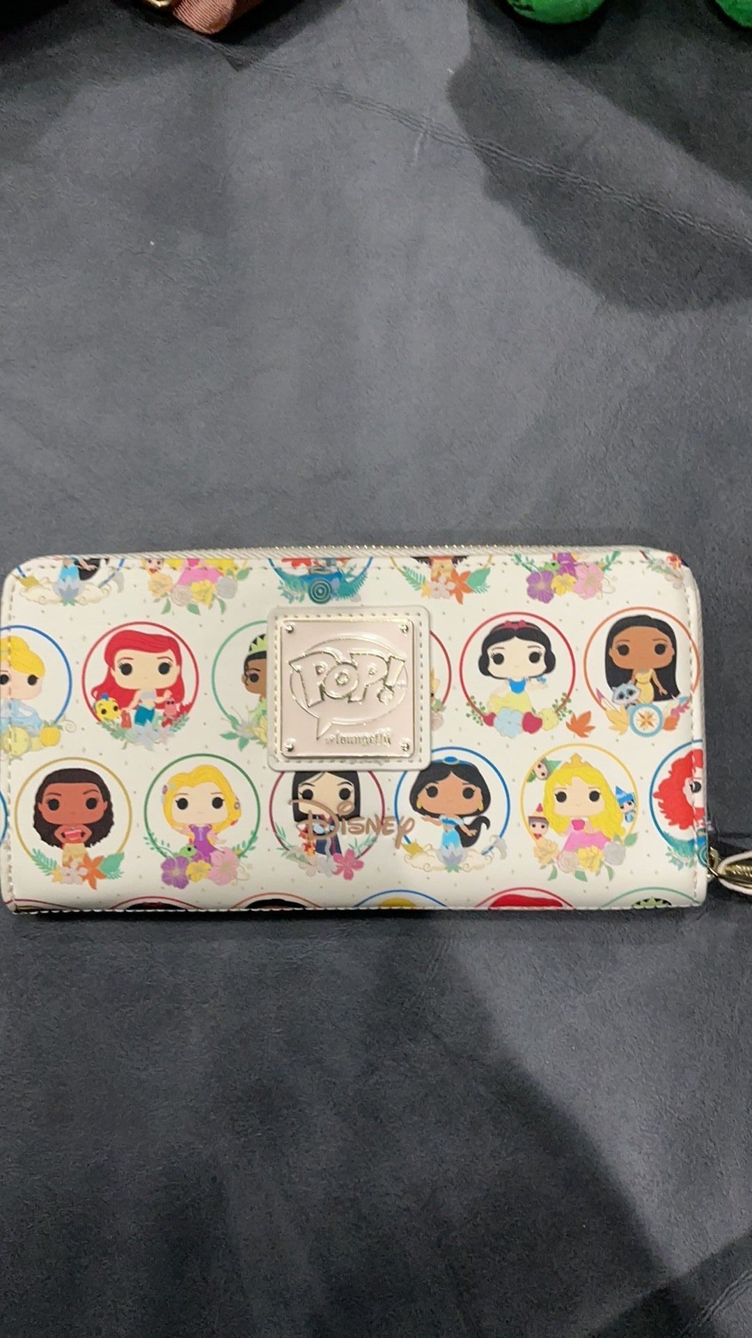 Pop by NWT Loungefly Disney Princess Circles Ziparound