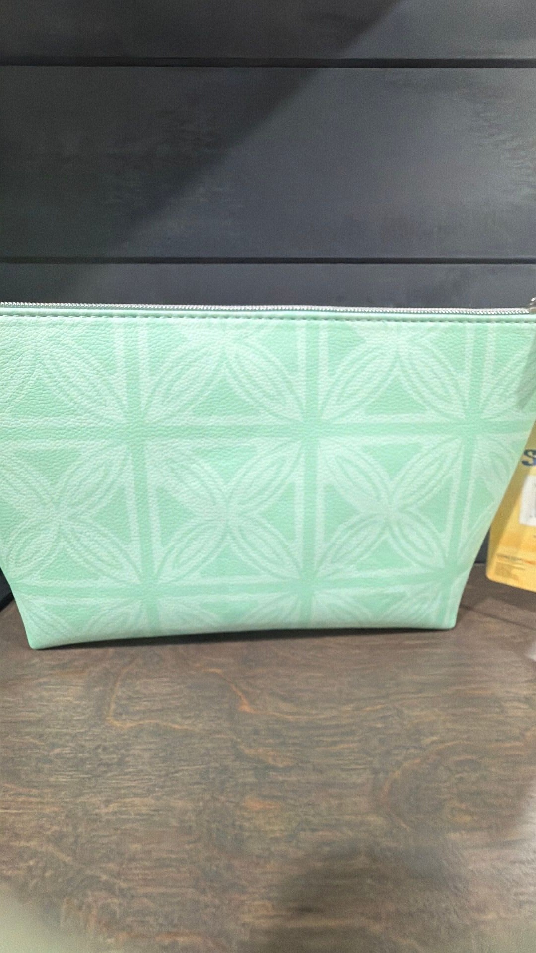 Stitch travel bag NWT