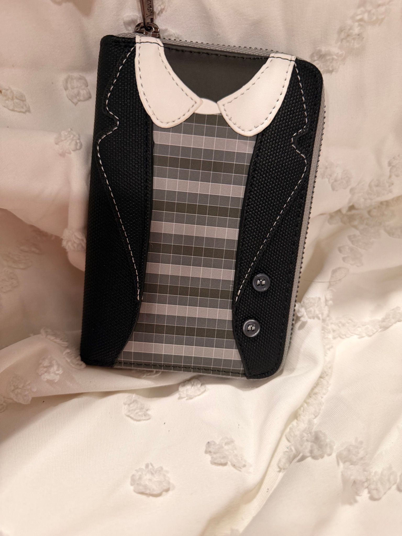 Beetlejuice “Ghost House with Lydia Deetz” Loungefly Wallet NWT