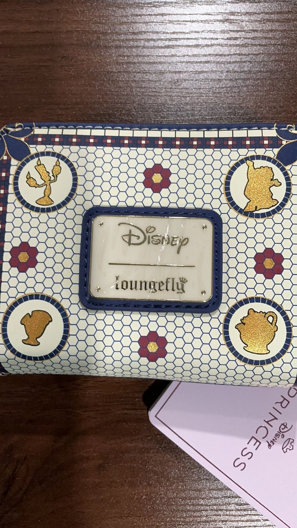Belle wallet NWT