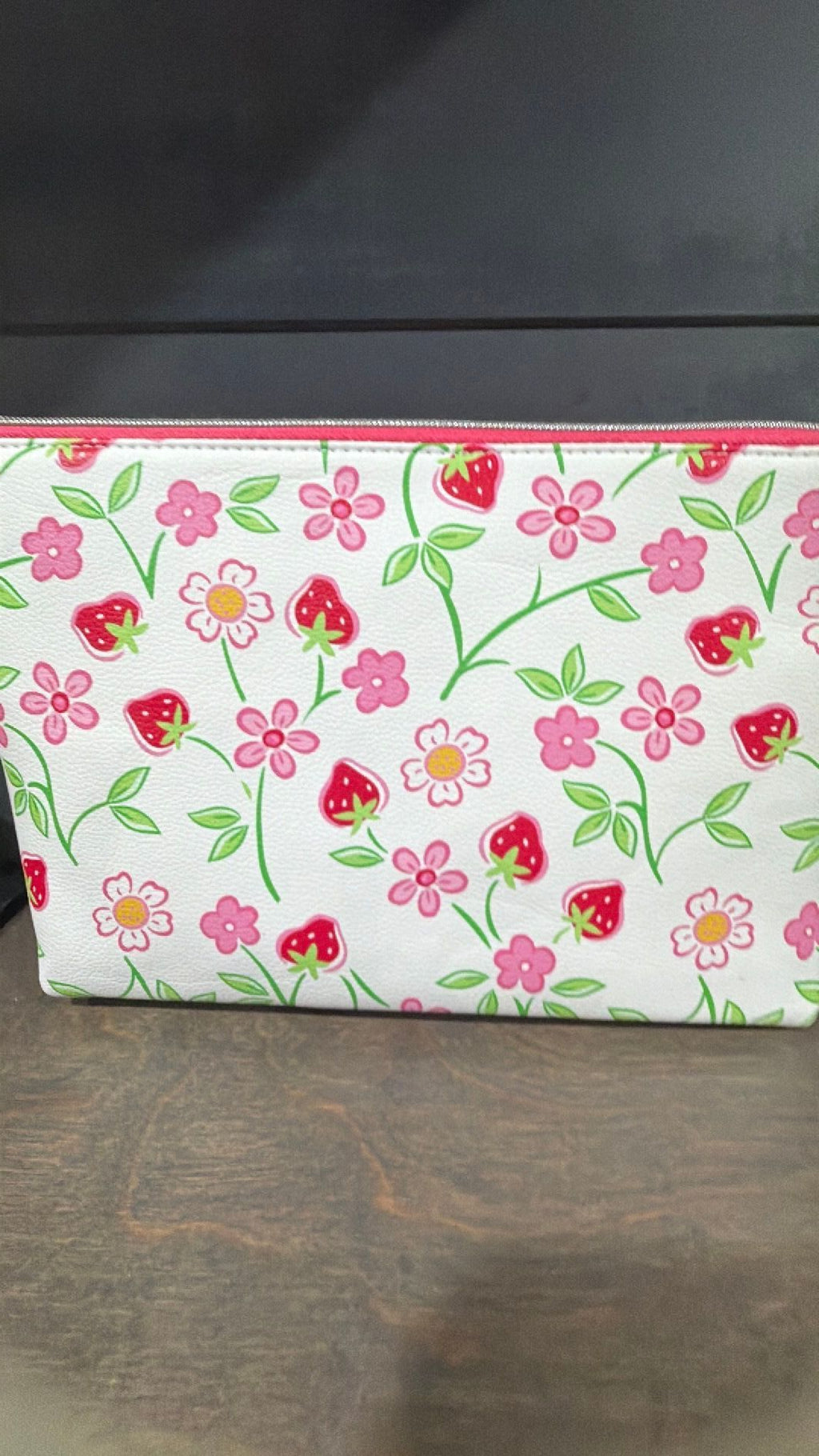 Strawberry shortcake travel bag NWT