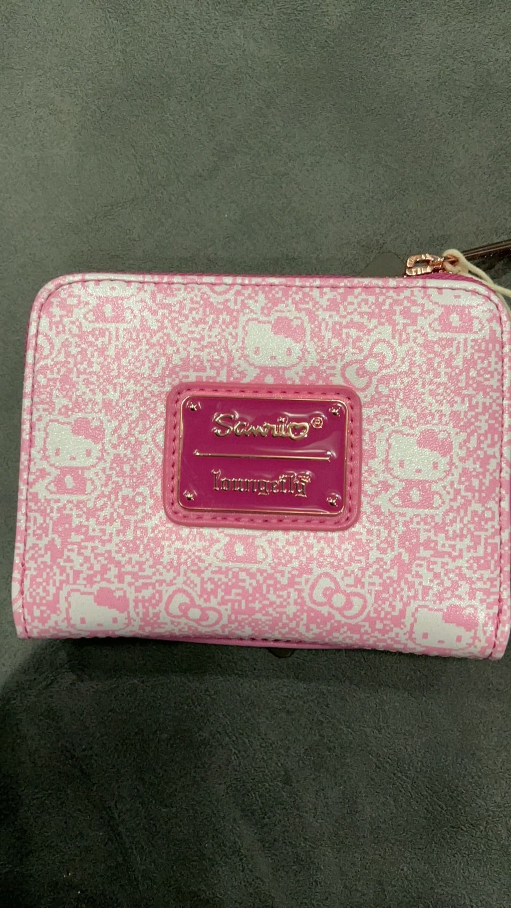 Hello kitty wallet NWT
