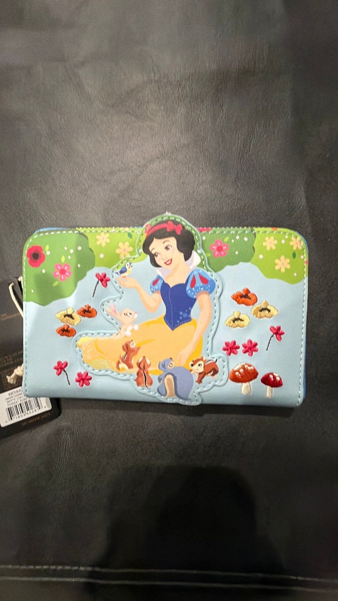 Snow White wallet NWT