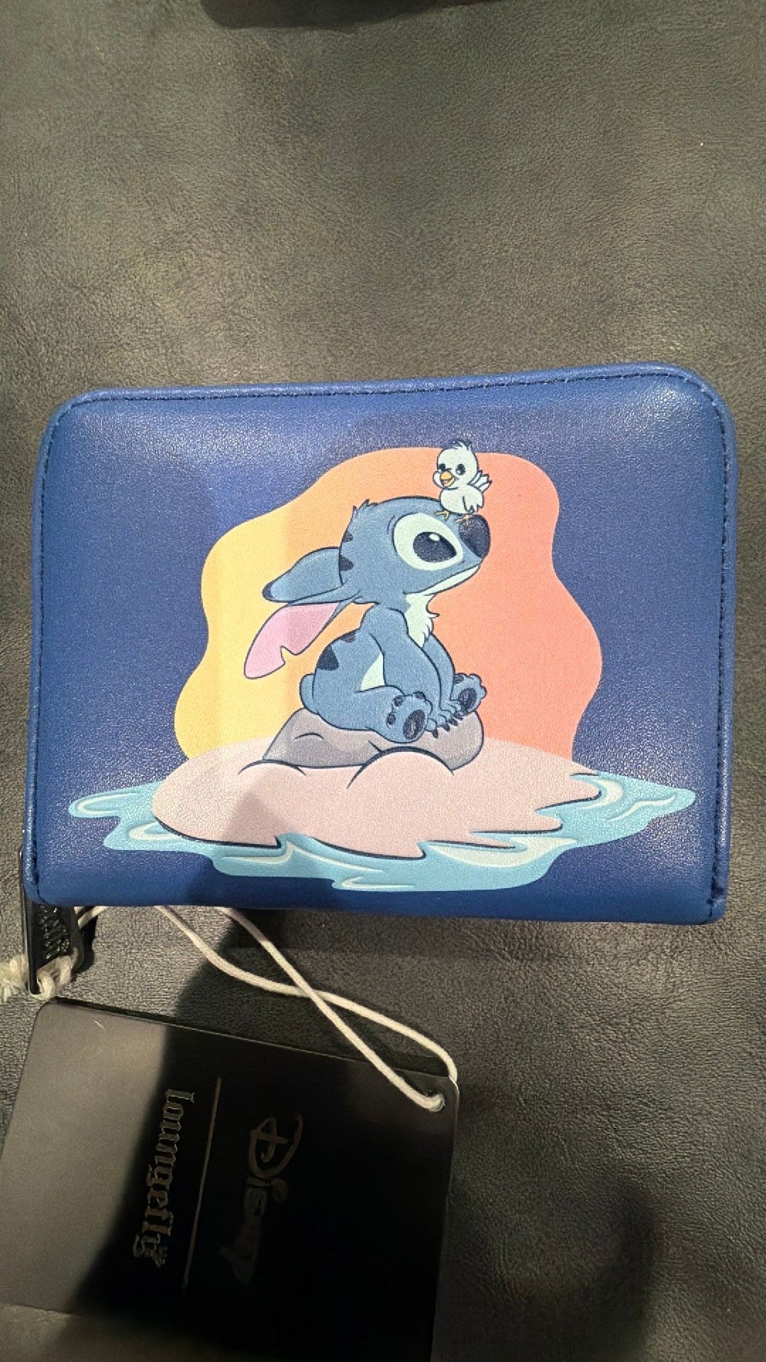 Stitch wallet NWT
