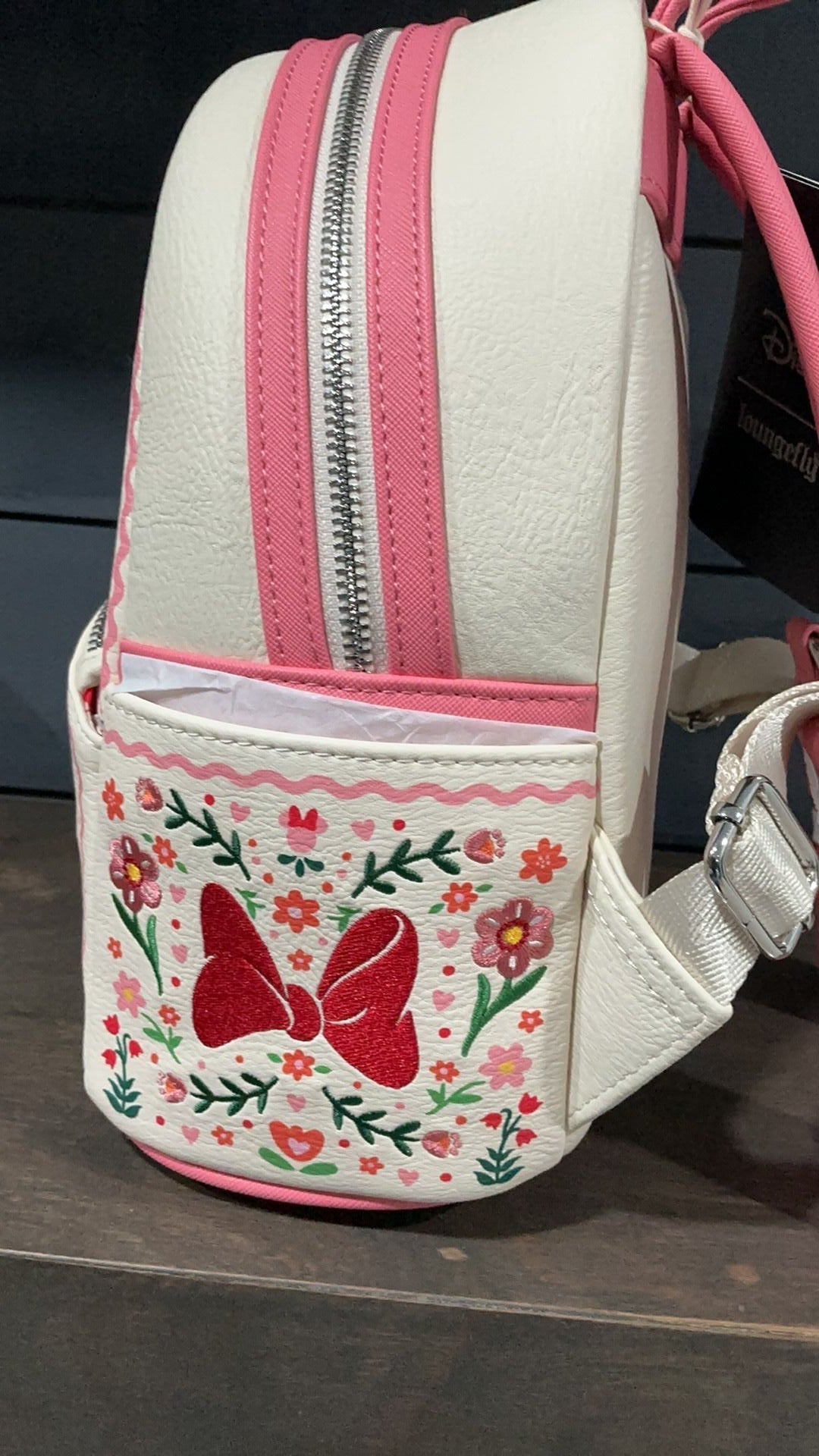 Minnie Mouse backpack NWT