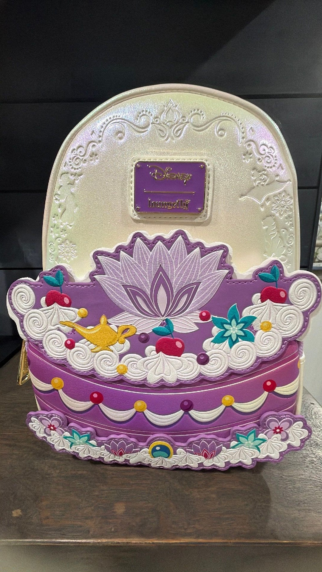 Jasmine cake backpack NWT
