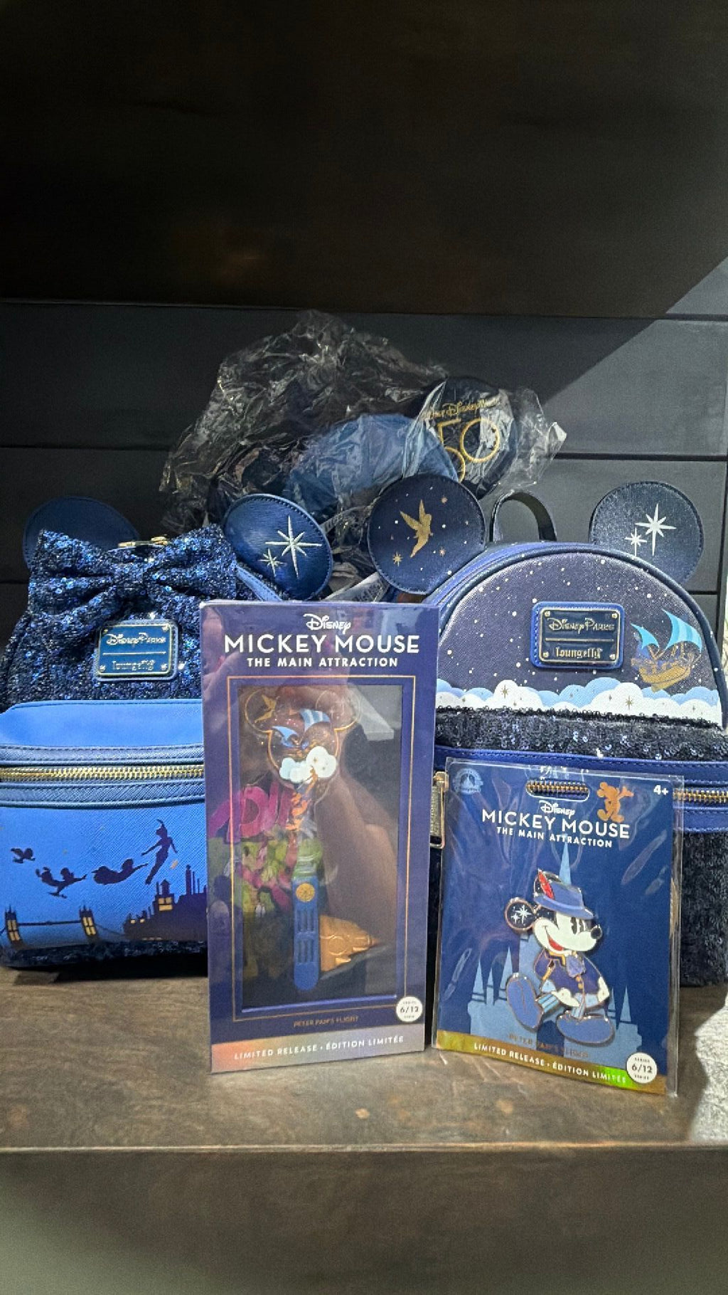Loungefly Peter Pan Minnie Mouse Main Attraction MMMA June Mini Backpack
