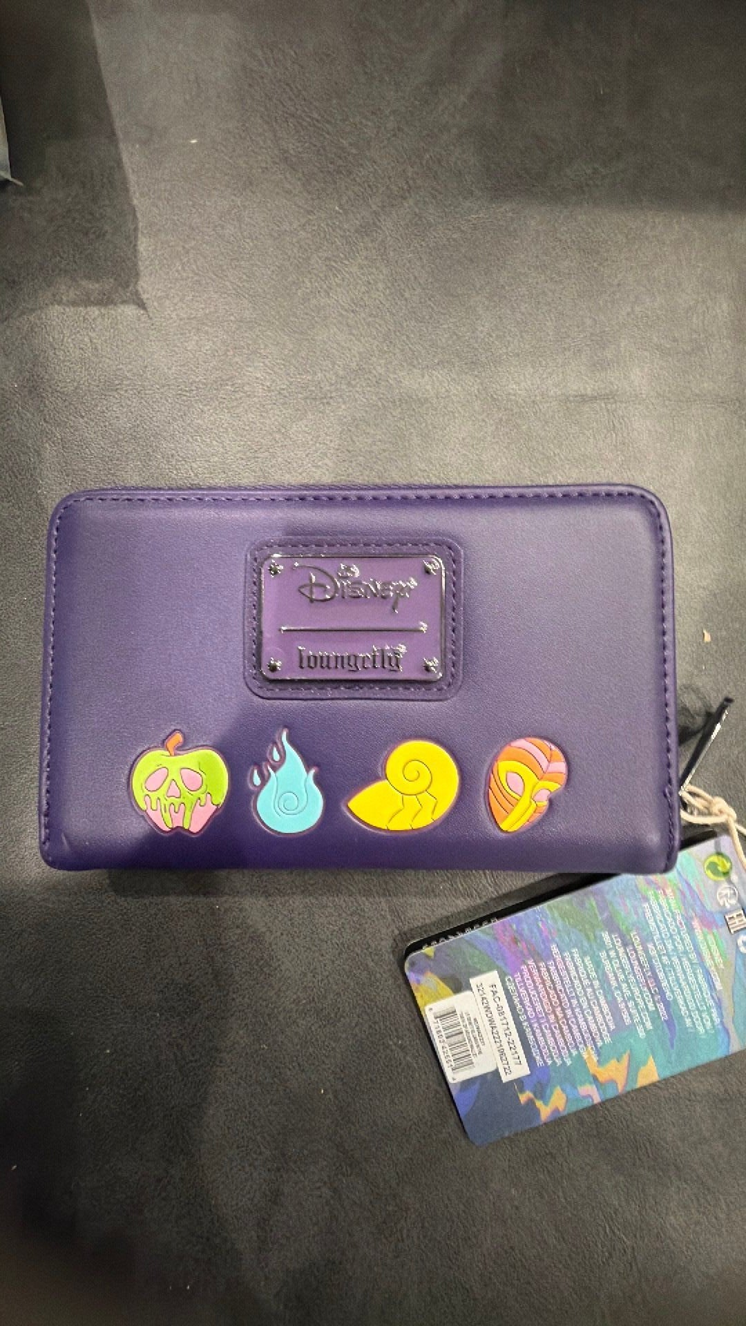 Disney Villains in the Dark Zip wallet NWT