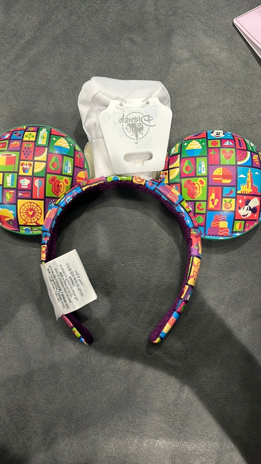 Food  and wine ears NWT