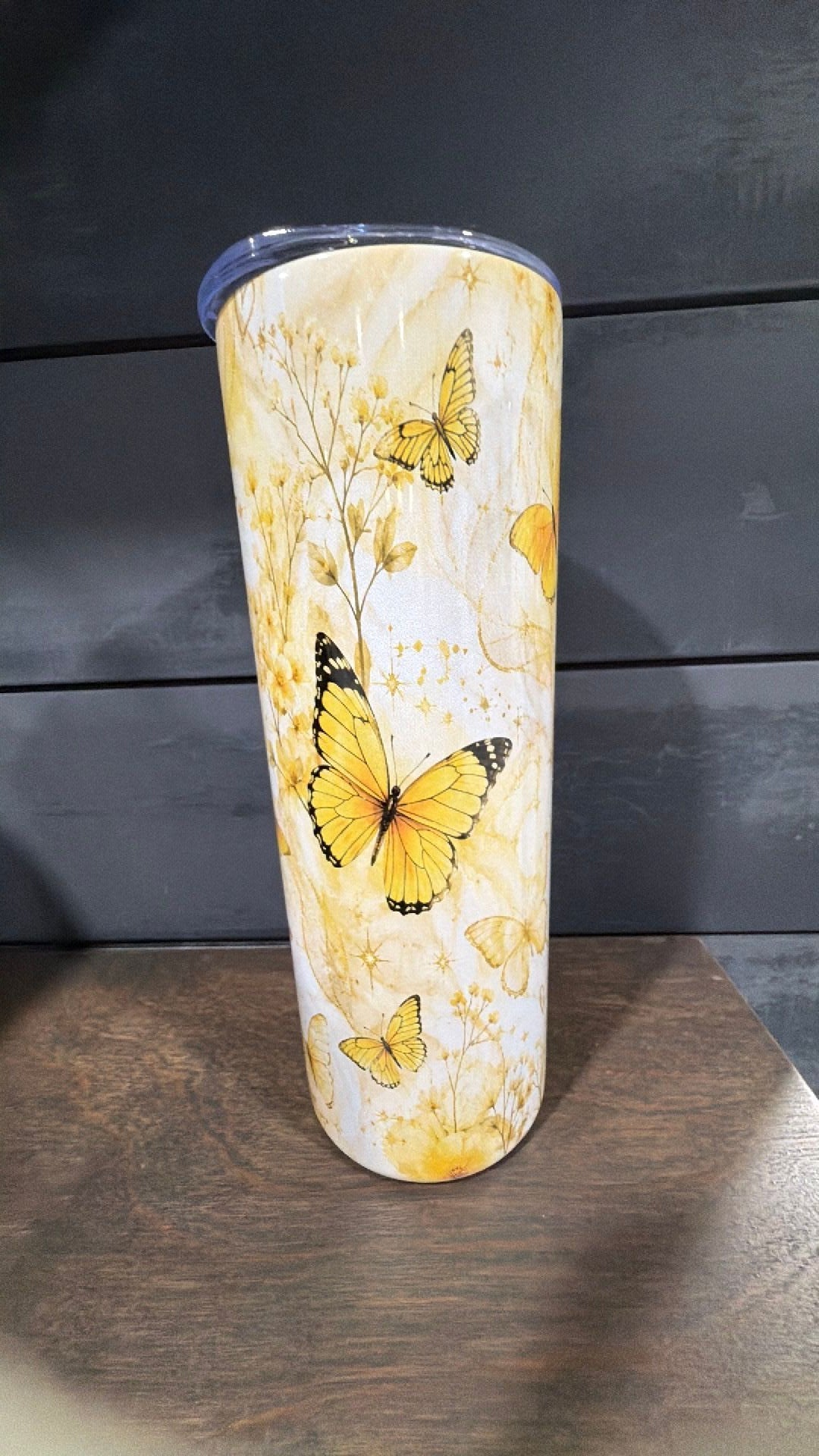 Butterfly tumbler