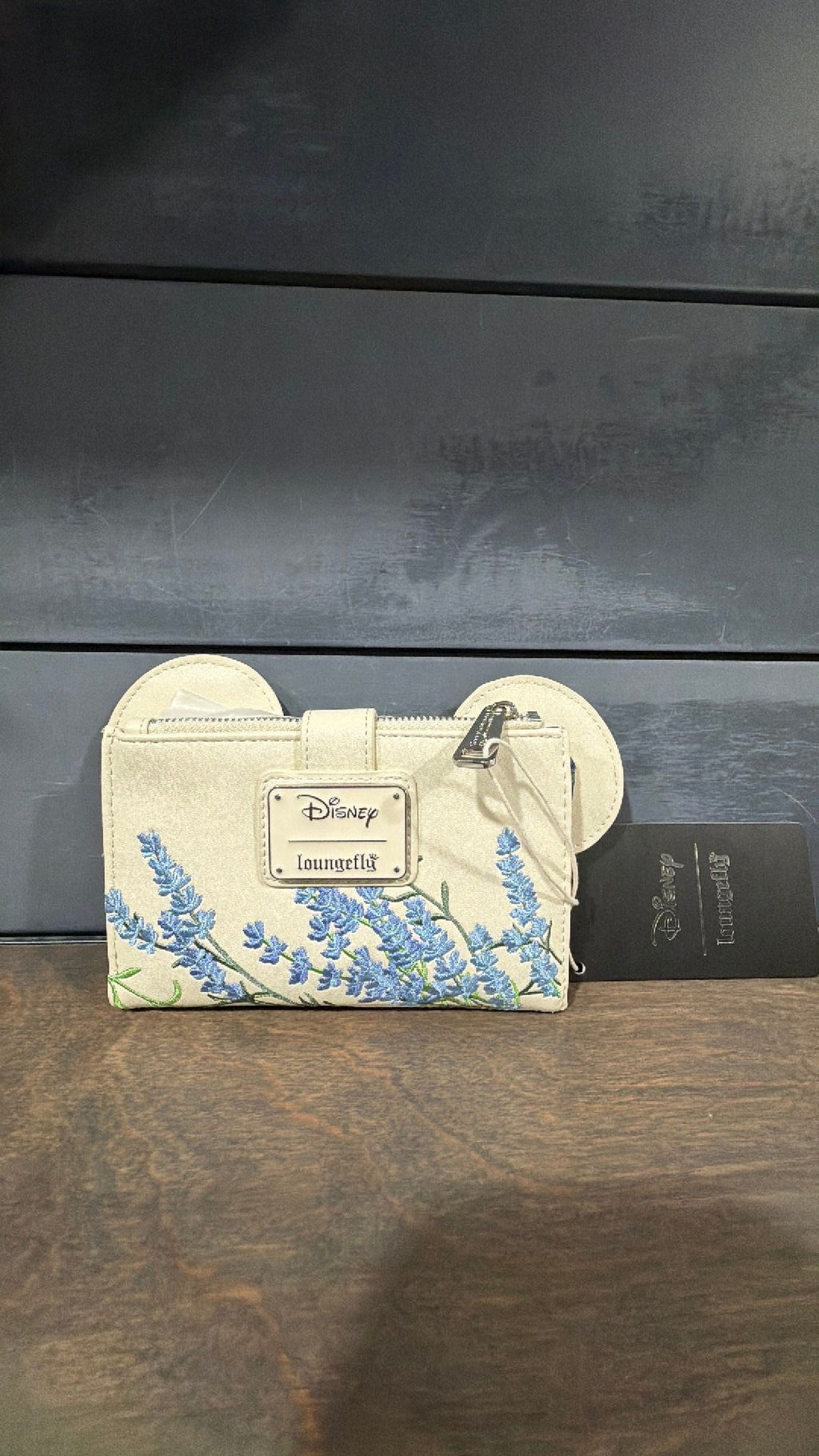 Minnie Mouse wallet NWT