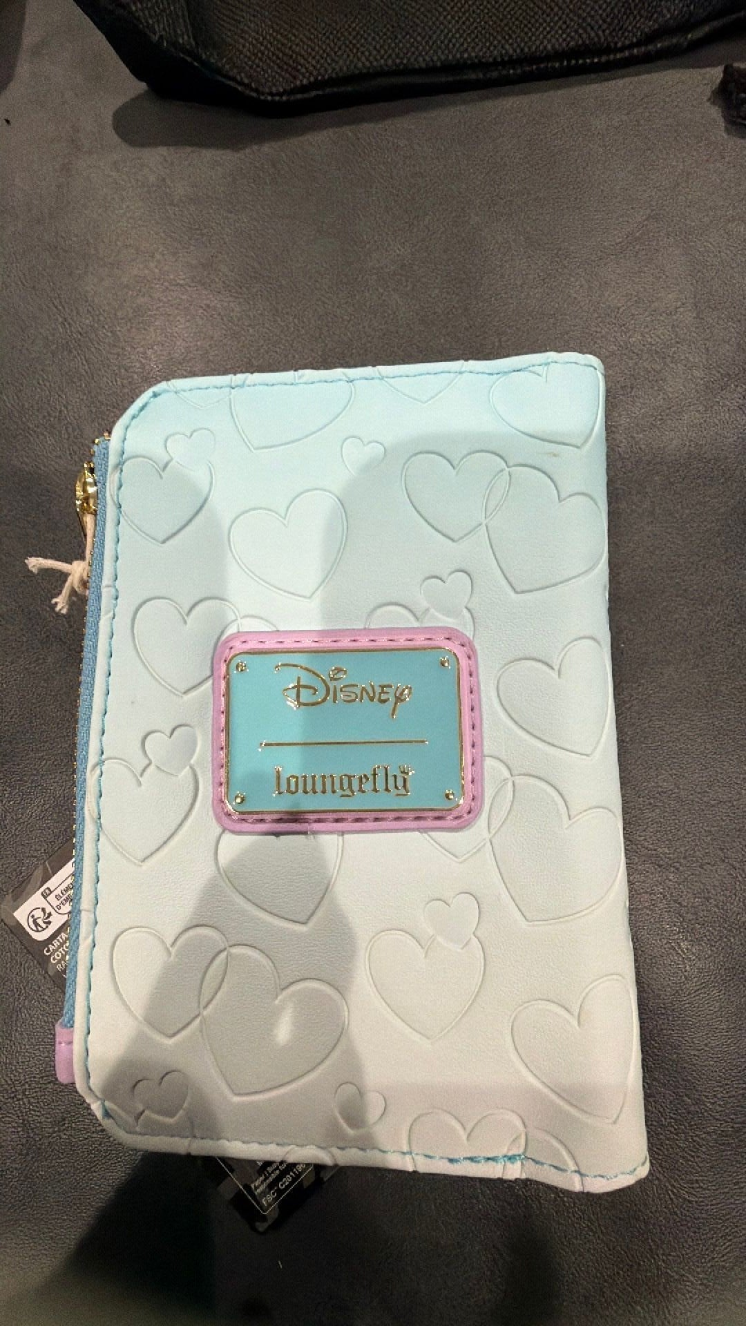 Stitch air ballon wallet NWT