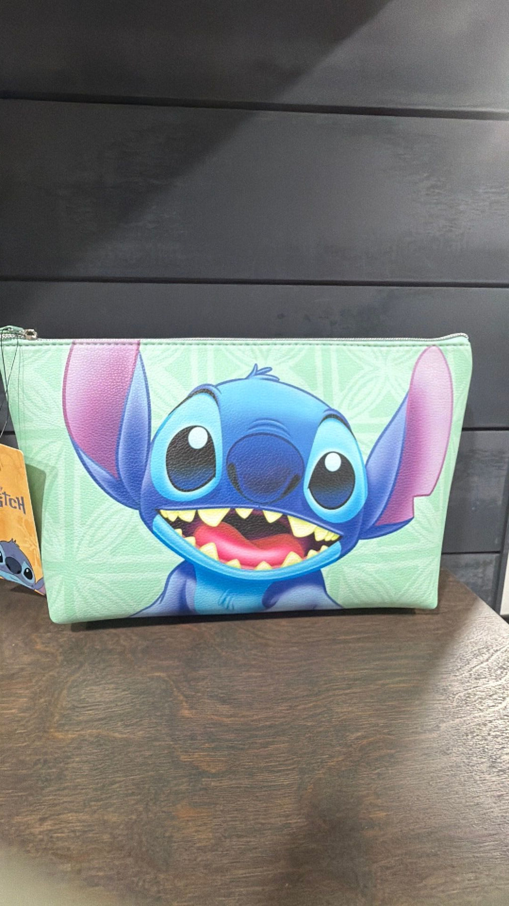 Stitch travel bag NWT