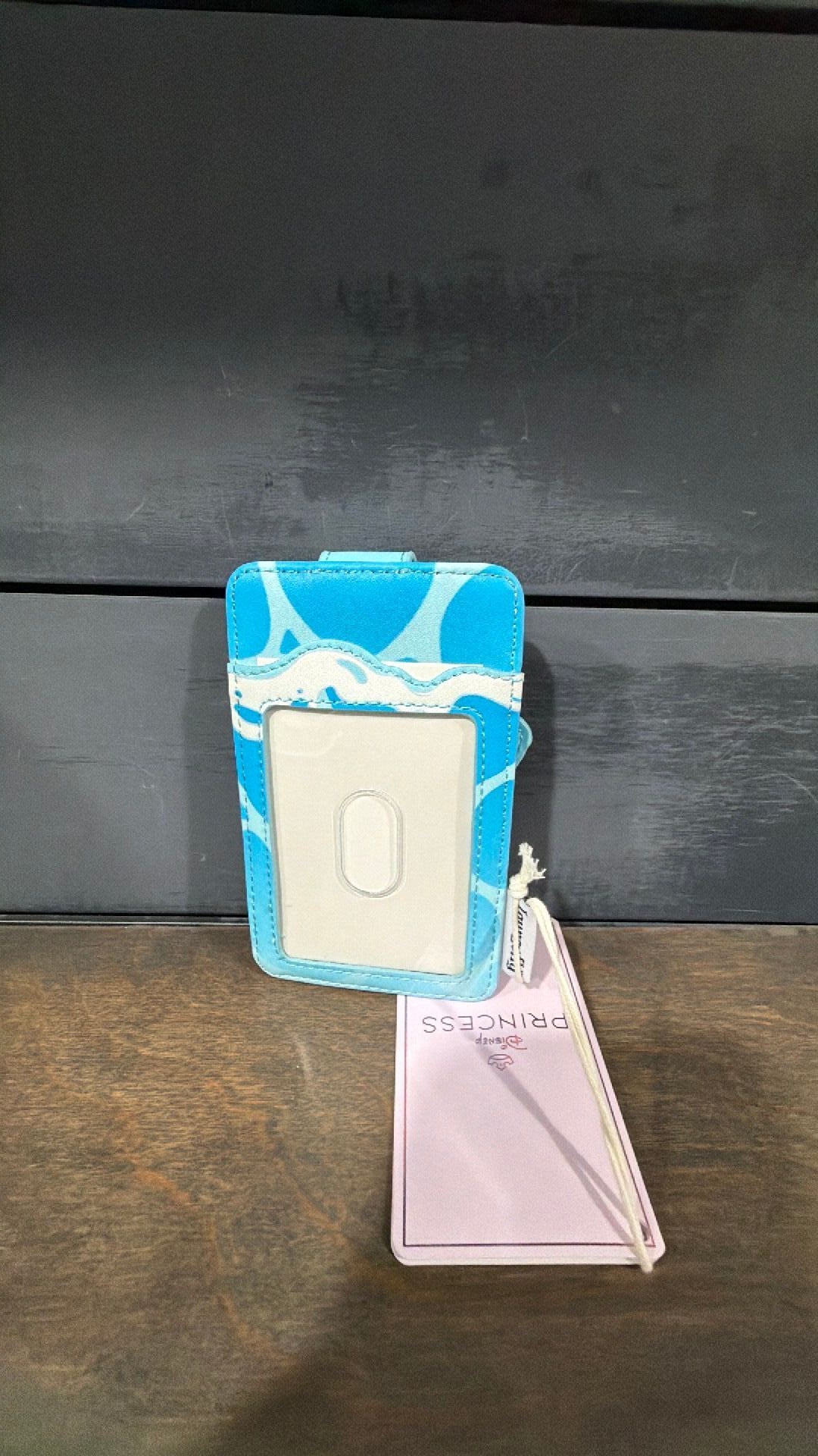 Ariel card holder NWT
