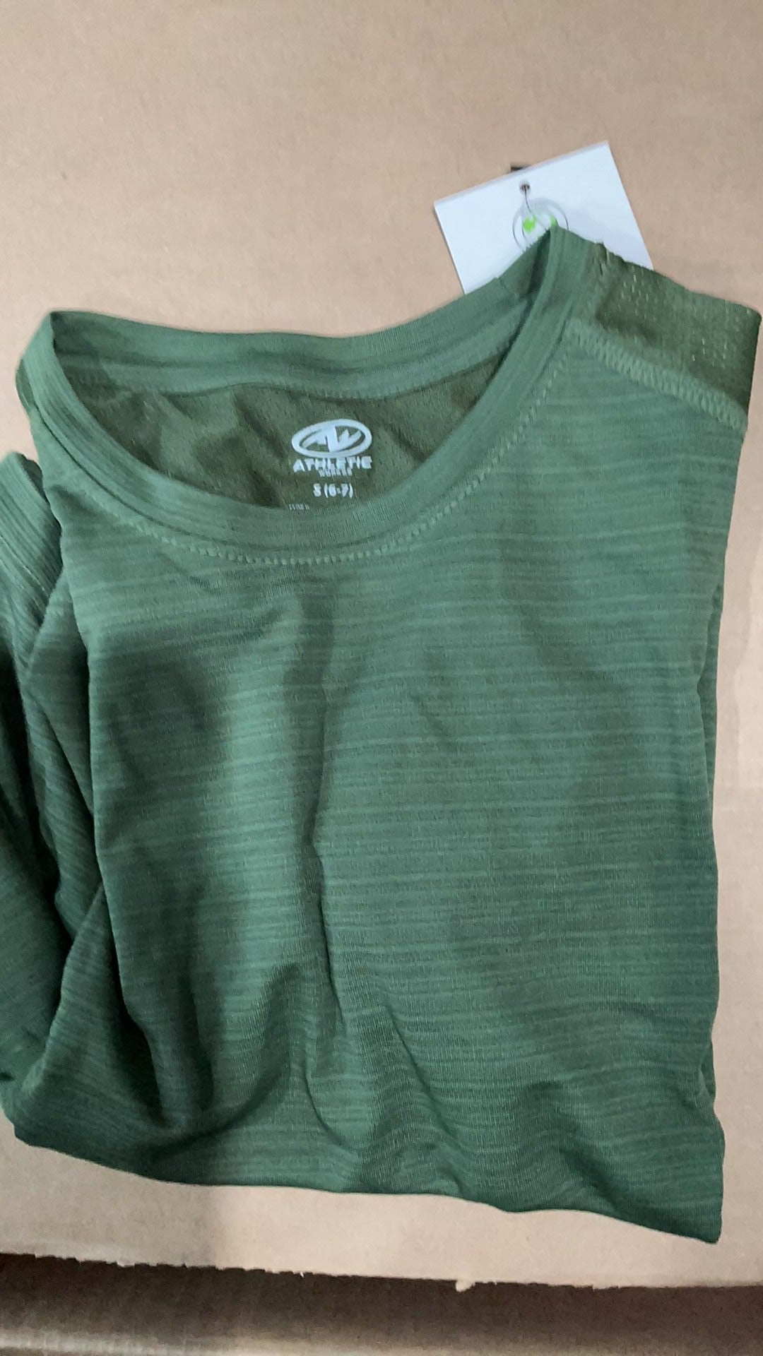 Boys athletic tee shirt size 6/7