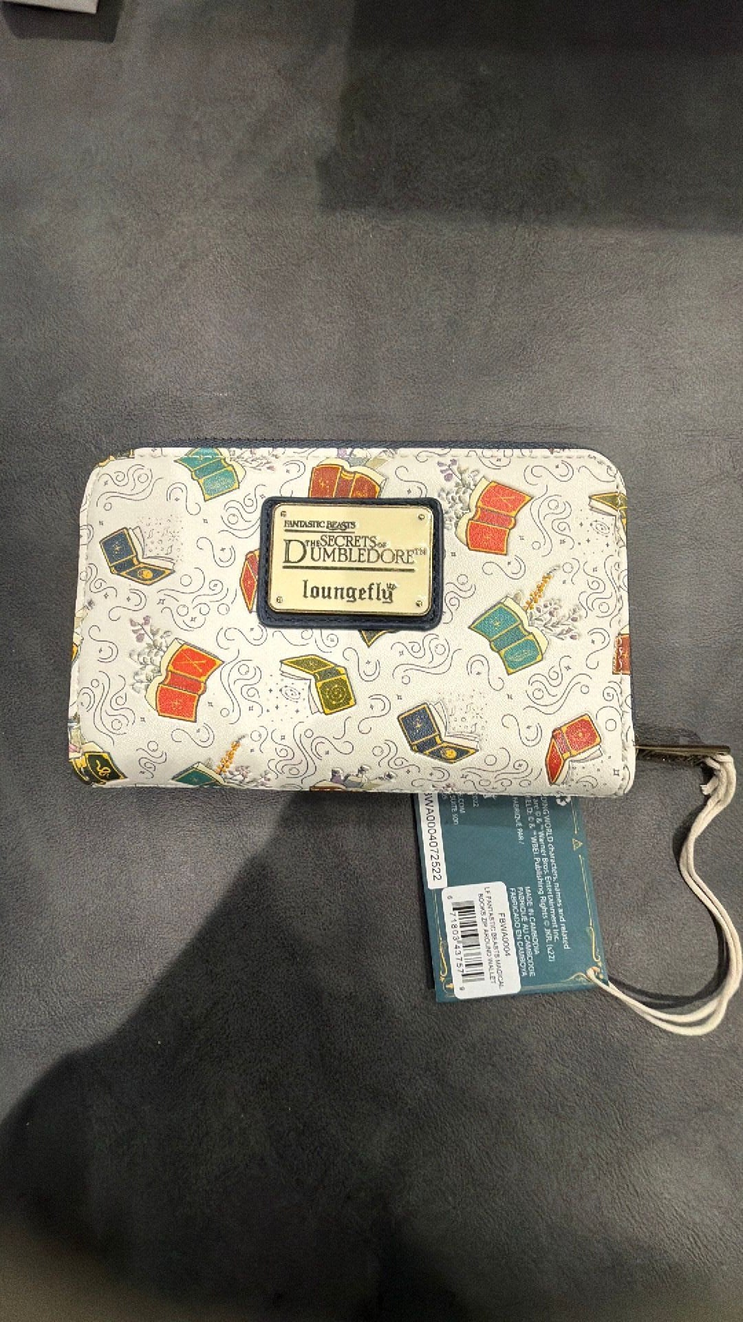 Loungefly Fantastic Beasts Magical Books Wallet