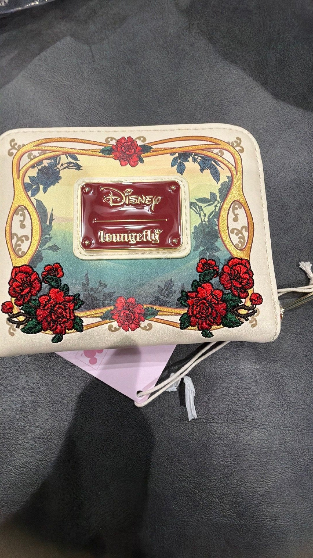Belle wallet NWT