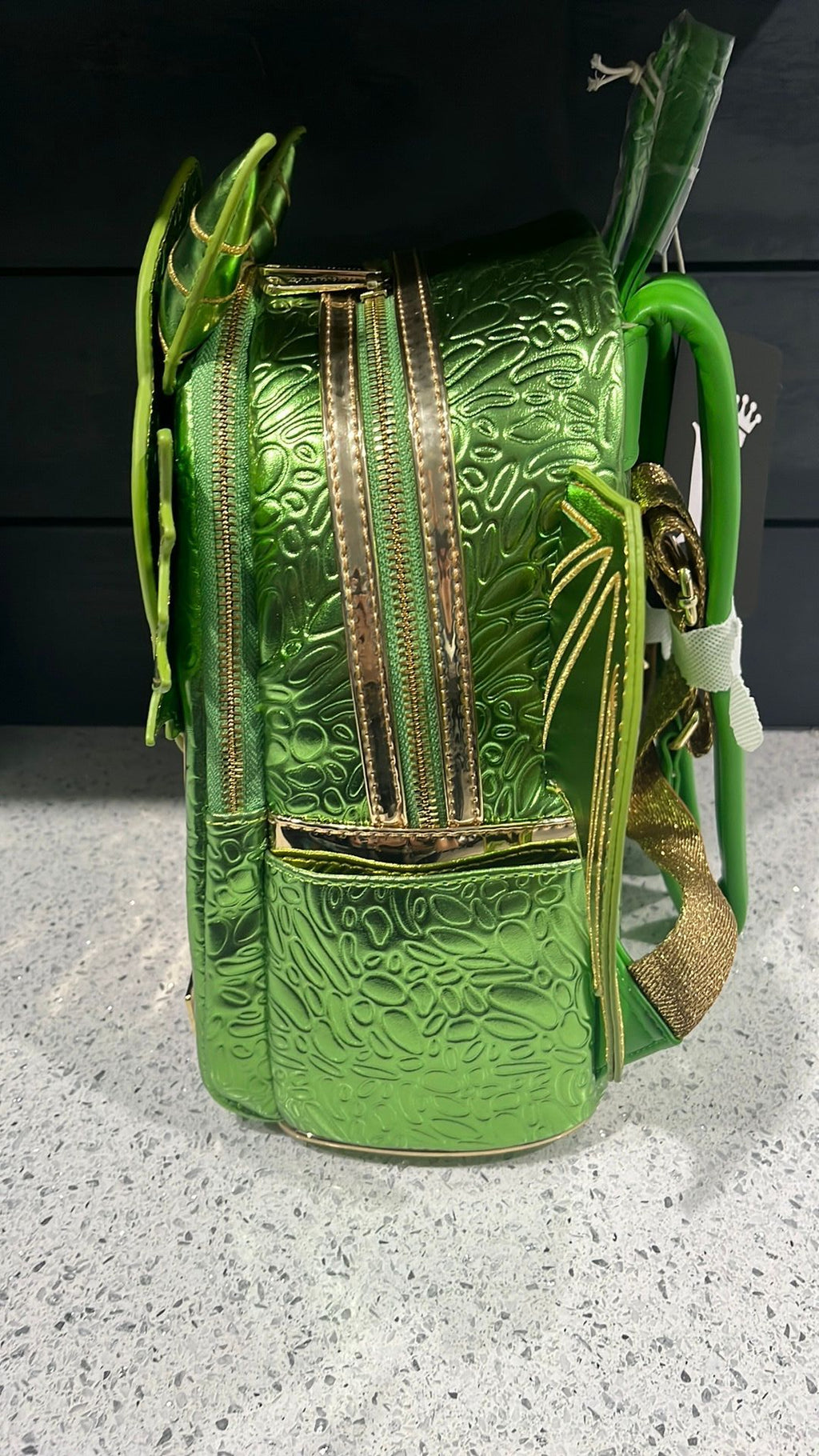Green Dragon NWT