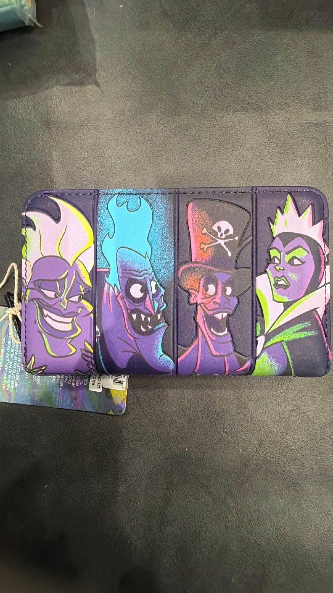 Disney Villains in the Dark Zip wallet NWT