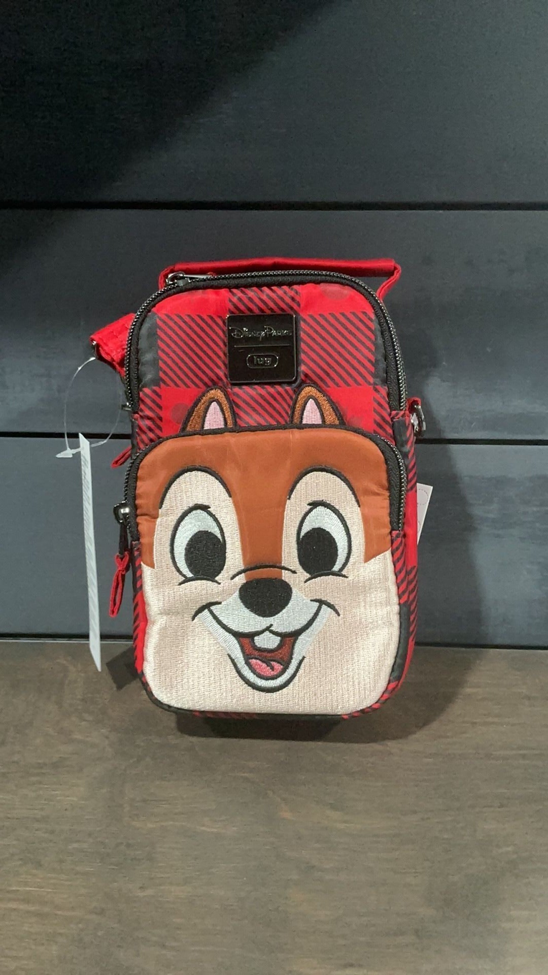 Chip lug NWT