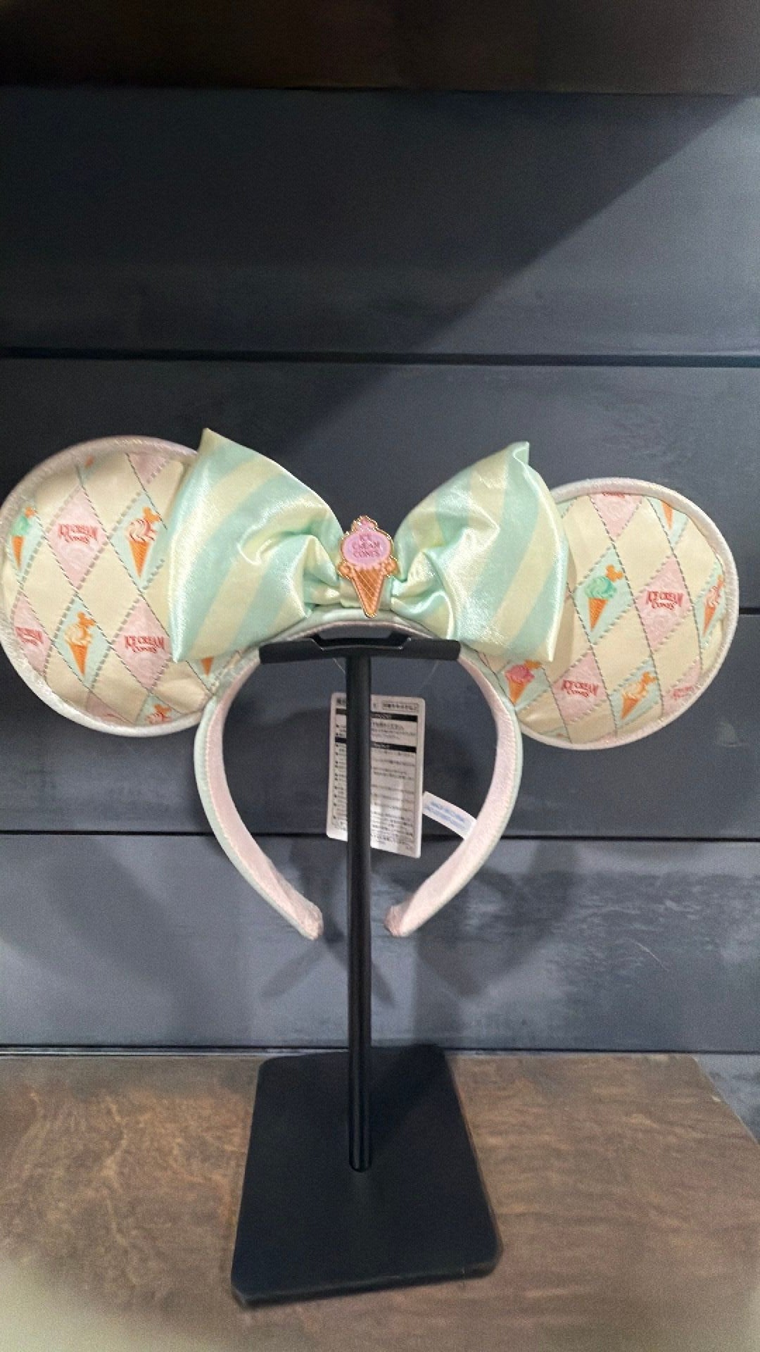 Minnie Mouse headband NWT
