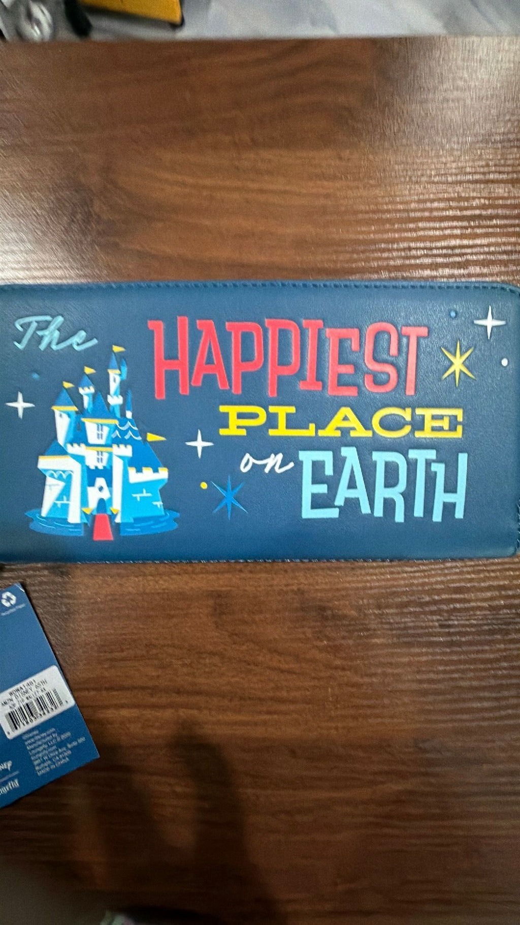 Disneyland resort wallet NWT