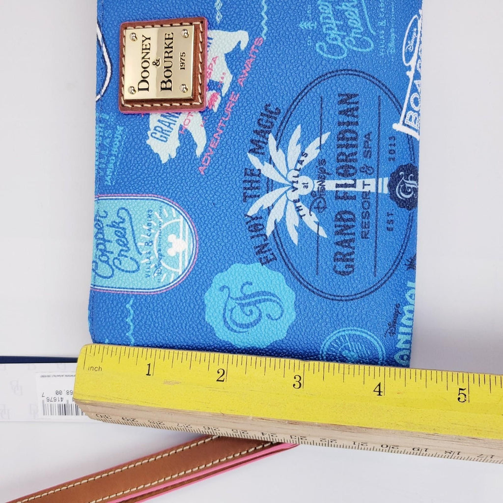 Dooney & Bourke Disney NWT Vacation Blue Large Zippered Club Wristlet Wallet NWT